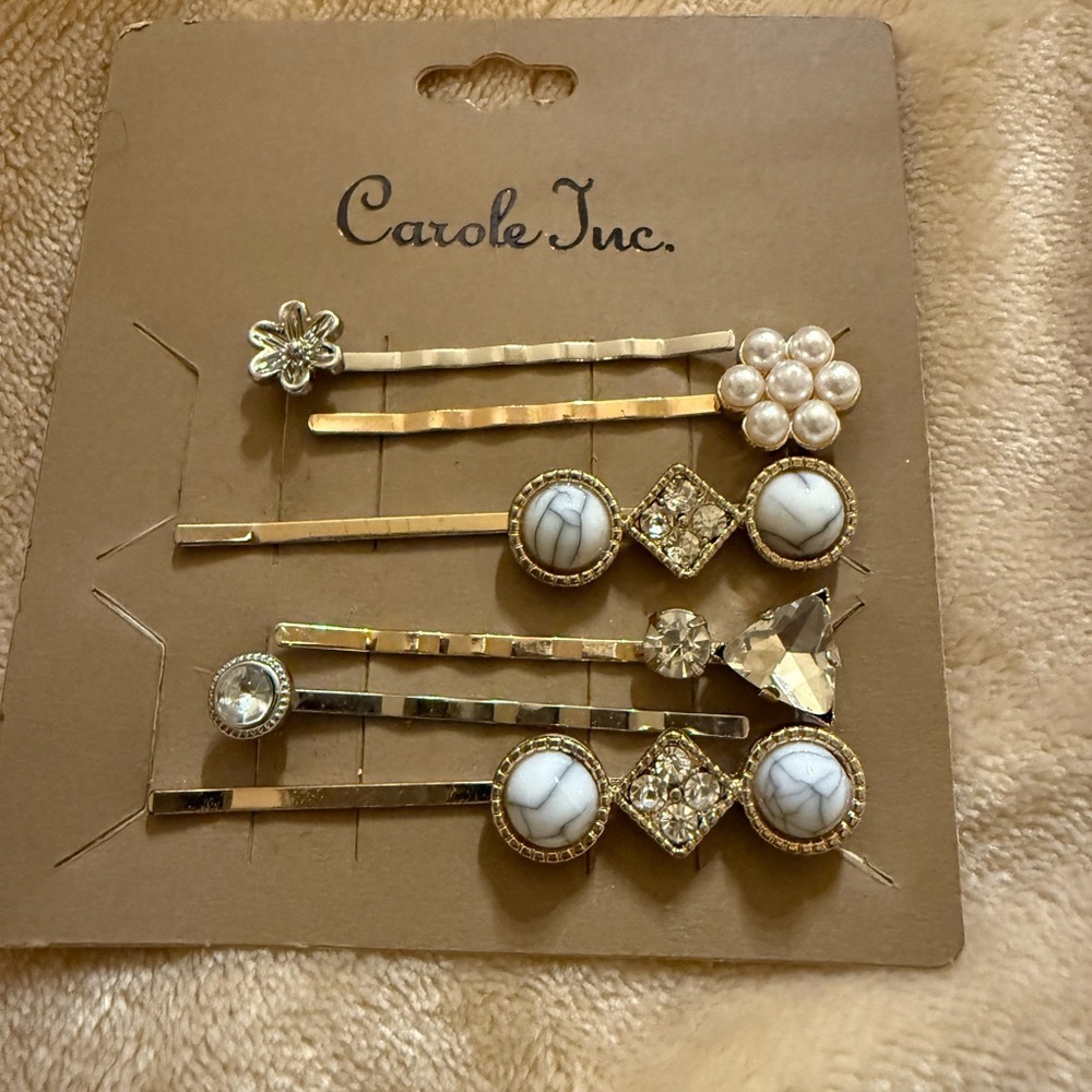 Gold and White Hair Accessory Set